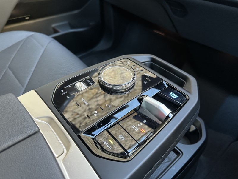 2022 (72) BMW iX 240kW xDrive40 M Sport 76.6kWh 5dr Auto 4799441