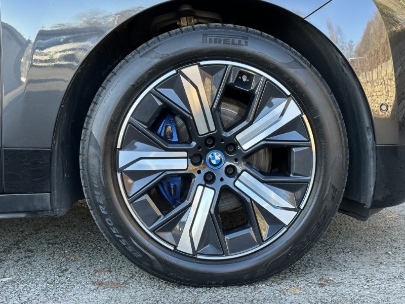 2022 (72) BMW iX 240kW xDrive40 M Sport 76.6kWh 5dr Auto 4799492