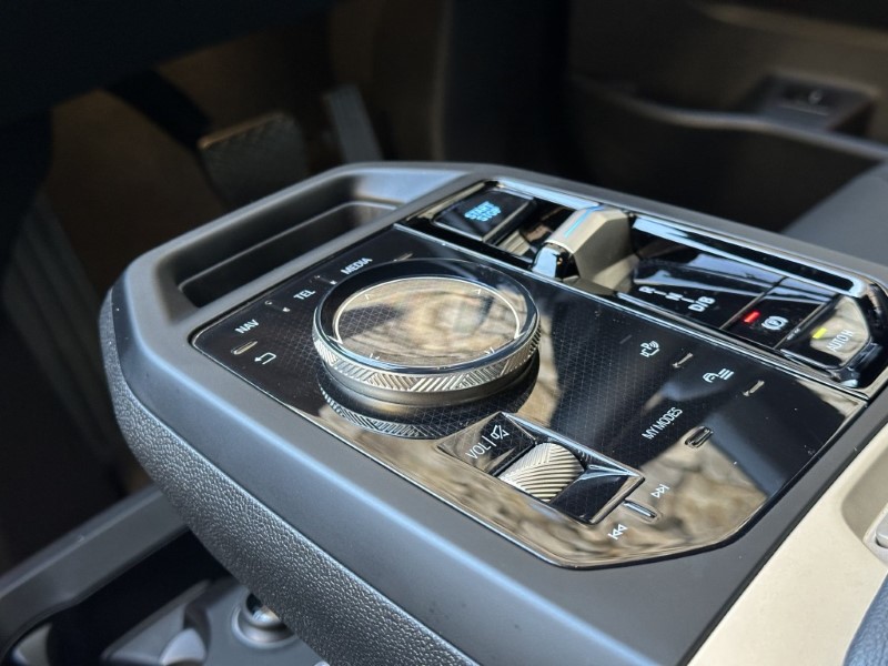 2022 (72) BMW iX 240kW xDrive40 M Sport 76.6kWh 5dr Auto 4799463