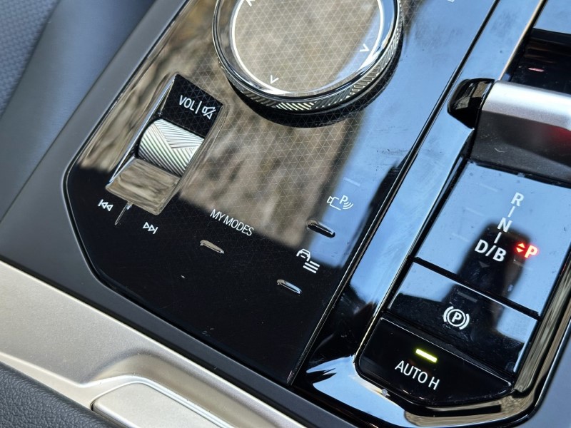 2022 (72) BMW iX 240kW xDrive40 M Sport 76.6kWh 5dr Auto 4799442