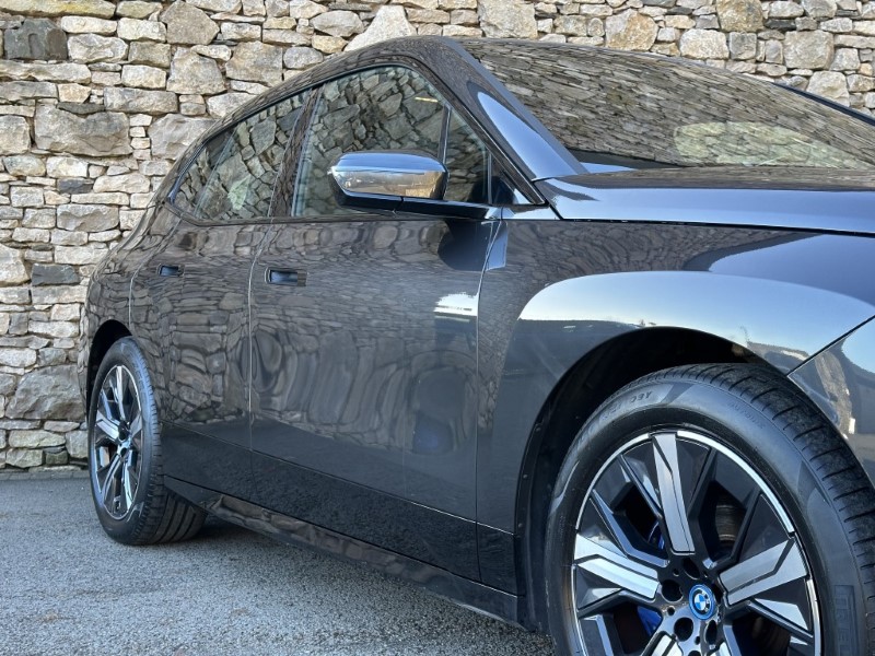 2022 (72) BMW iX 240kW xDrive40 M Sport 76.6kWh 5dr Auto 4799495