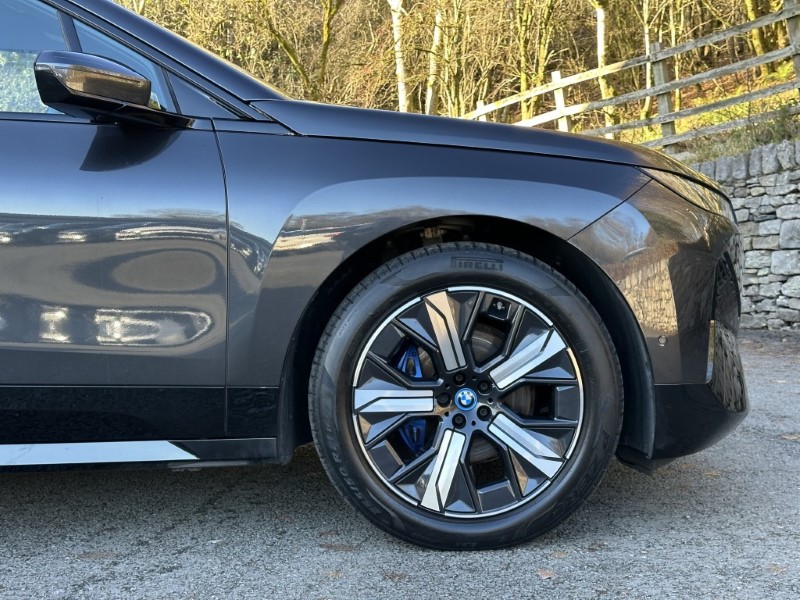 2022 (72) BMW iX 240kW xDrive40 M Sport 76.6kWh 5dr Auto 4799493