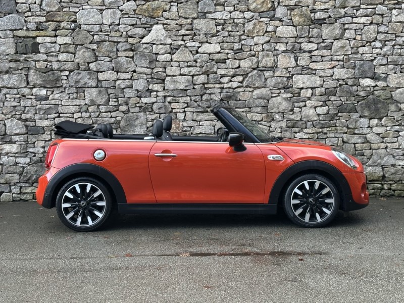 2019 (69) MINI CONVERTIBLE 2.0 Cooper S Exclusive II Convertible  4839704