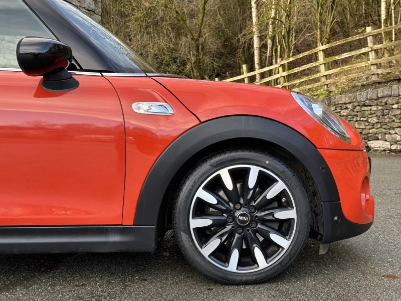 2019 (69) MINI CONVERTIBLE 2.0 Cooper S Exclusive II Convertible  4839695