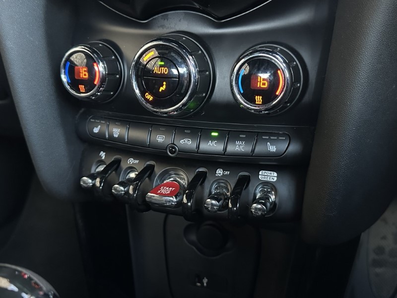 2019 (69) MINI CONVERTIBLE 2.0 Cooper S Exclusive II Convertible  4839650