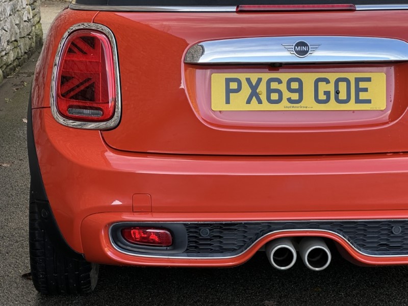 2019 (69) MINI CONVERTIBLE 2.0 Cooper S Exclusive II Convertible  4839633