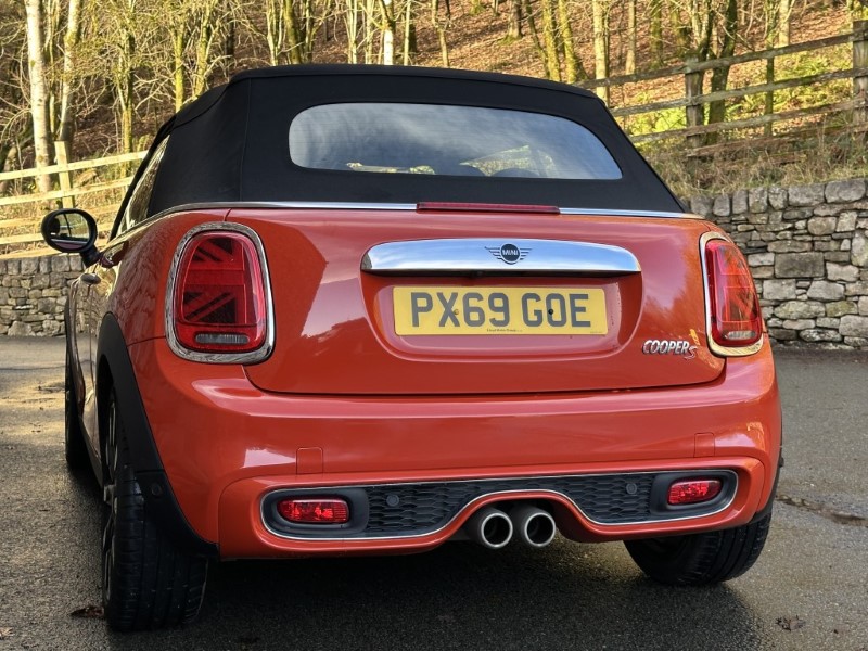 2019 (69) MINI CONVERTIBLE 2.0 Cooper S Exclusive II Convertible  4839632