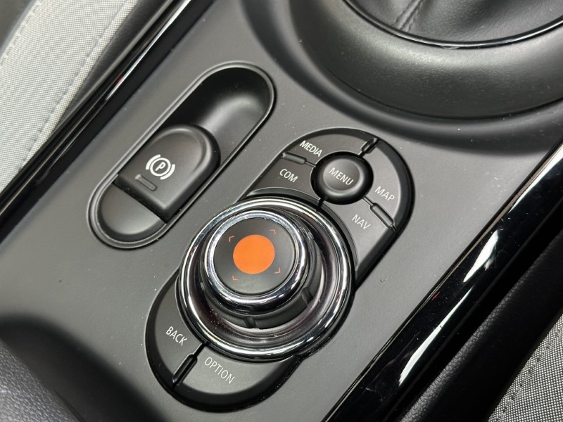 2020 (20) MINI CLUBMAN 1.5 Cooper Sport 6dr  4814874