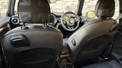 2019 (19) MINI HATCHBACK 1.5 Cooper Exclusive II 3dr Auto 4831254