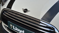 2019 (19) MINI HATCHBACK 1.5 Cooper Exclusive II 3dr Auto 4831236