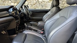 2019 (19) MINI HATCHBACK 1.5 Cooper Exclusive II 3dr Auto 4831239