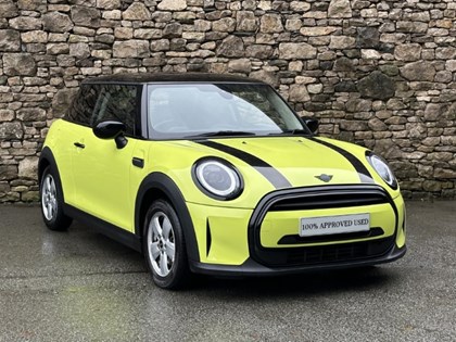 2022 (72) MINI HATCHBACK 1.5 Cooper Classic 3dr Auto