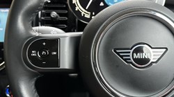 2022 (72) MINI HATCHBACK 1.5 Cooper Classic 3dr Auto 4818361