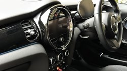 2022 (72) MINI HATCHBACK 1.5 Cooper Classic 3dr Auto 4818316