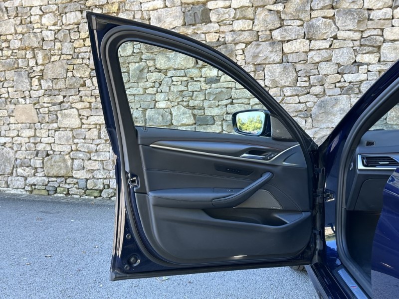 2020 (70) BMW 5 SERIES 530d xDrive MHT M Sport Edition Saloon  4802856