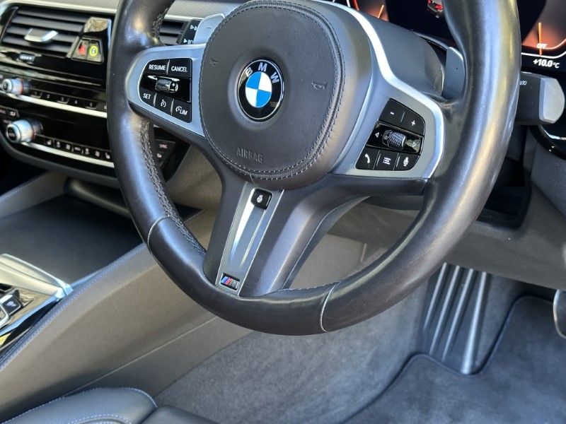 2020 (70) BMW 5 SERIES 530d xDrive MHT M Sport Edition Saloon  4802816