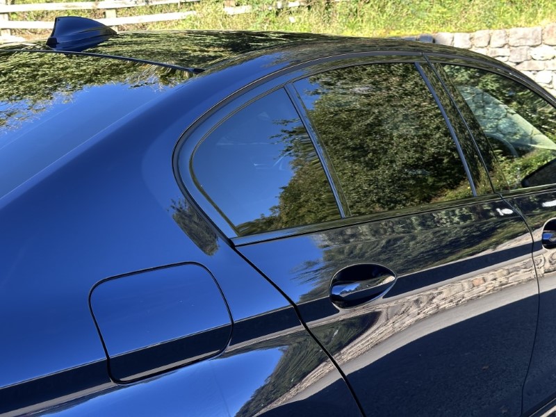 2020 (70) BMW 5 SERIES 530d xDrive MHT M Sport Edition Saloon  4802883