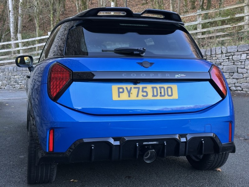 2025 (75) MINI COOPER 2.0 John Cooper Works 3dr Auto 4807826