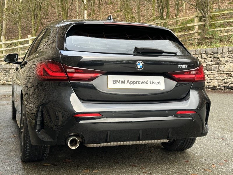 2022 (72) BMW 1 SERIES 118i M Sport 5dr  4860125