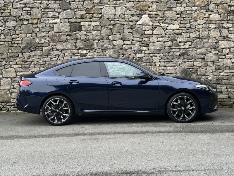 2025 (75) BMW 2 SERIES 220 M Sport 4dr Step Auto 4805620