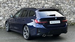 2022 (22) BMW 3 SERIES 320i M Sport 5dr Touring 1