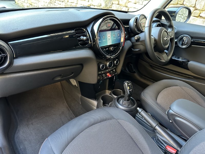 2022 (72) MINI HATCHBACK 1.5 Cooper Classic 3dr Auto 4834185