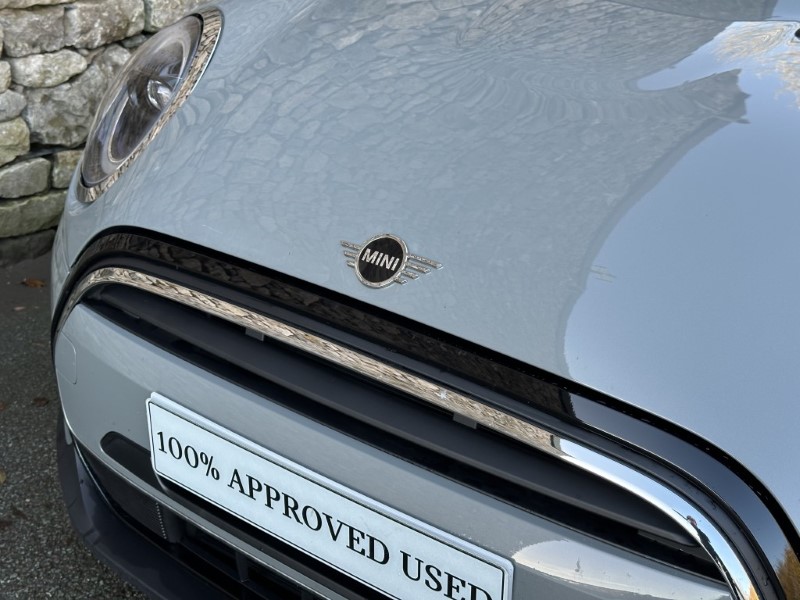 2022 (72) MINI HATCHBACK 1.5 Cooper Classic 3dr Auto 4834184