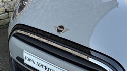 2022 (72) MINI HATCHBACK 1.5 Cooper Classic 3dr Auto 4834184