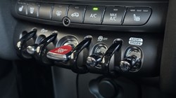 2022 (72) MINI HATCHBACK 1.5 Cooper Classic 3dr Auto 4834175