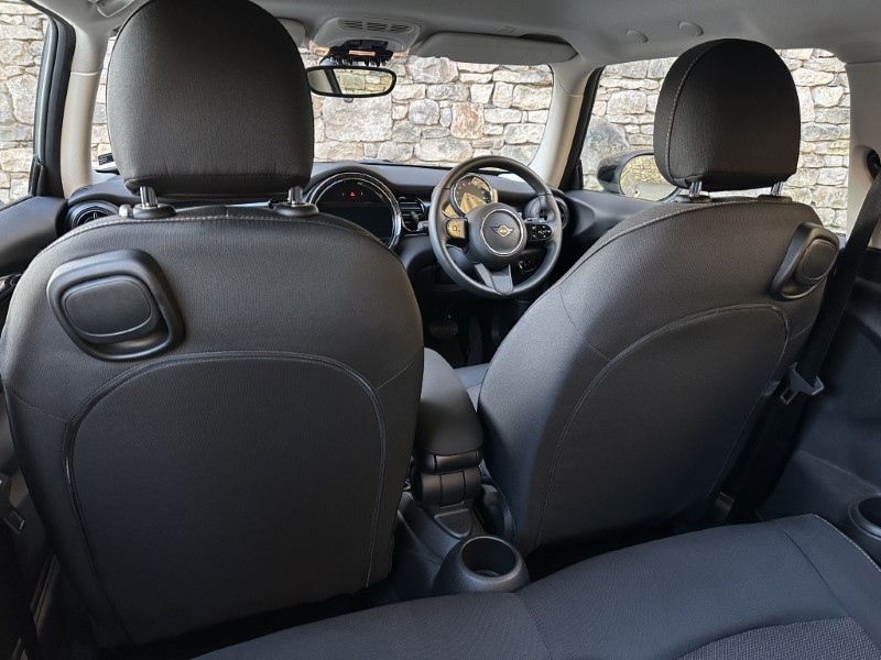 2022 (72) MINI HATCHBACK 1.5 Cooper Classic 3dr Auto 4834199