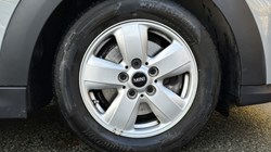 2022 (72) MINI HATCHBACK 1.5 Cooper Classic 3dr Auto 4834216