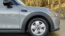 2022 (72) MINI HATCHBACK 1.5 Cooper Classic 3dr Auto 4834217