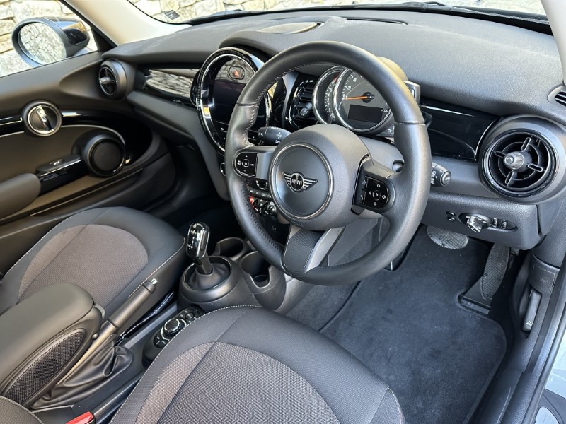 2022 (72) MINI HATCHBACK 1.5 Cooper Classic 3dr Auto 4834163