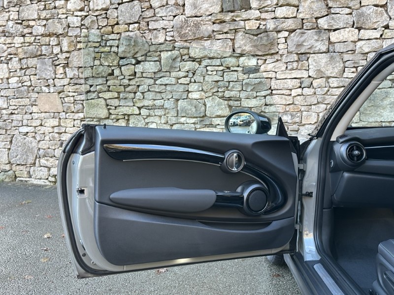 2022 (72) MINI HATCHBACK 1.5 Cooper Classic 3dr Auto 4834196