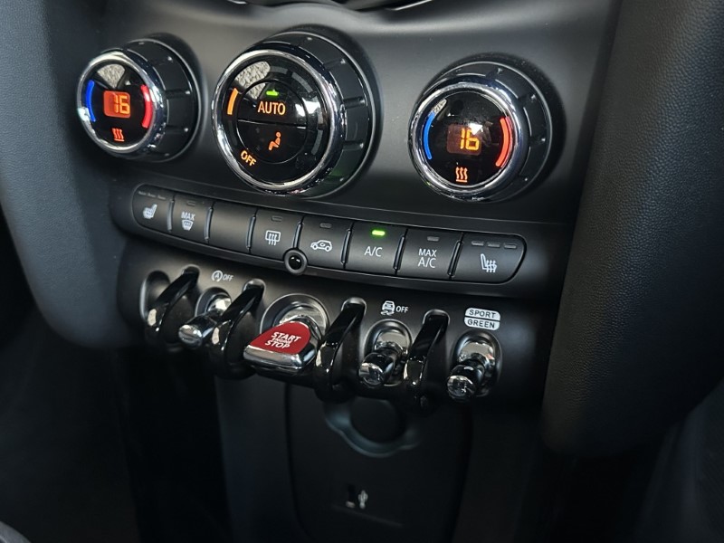 2022 (72) MINI HATCHBACK 1.5 Cooper Classic 3dr Auto 4834174