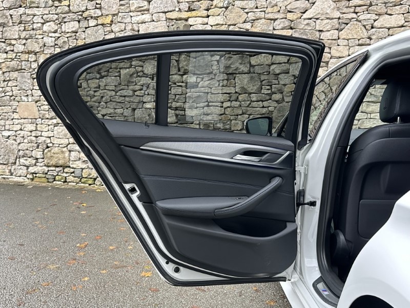 2019 (68) BMW 5 SERIES 530e M Sport Saloon  4834287