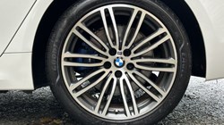 2019 (68) BMW 5 SERIES 530e M Sport Saloon 4834313
