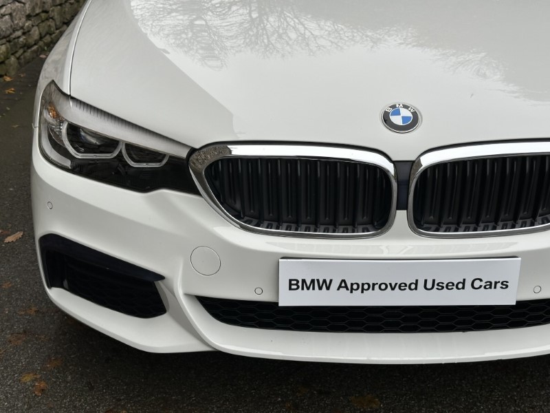 2019 (68) BMW 5 SERIES 530e M Sport Saloon  4834271