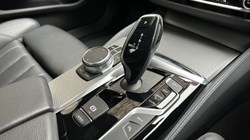 2019 (68) BMW 5 SERIES 530e M Sport Saloon 4834260