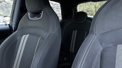 2019 (19) MINI HATCHBACK 2.0 Cooper S Sport II 3dr Auto 4853017