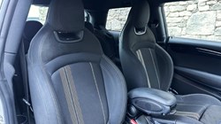 2019 (19) MINI HATCHBACK 2.0 Cooper S Sport II 3dr Auto 4852990