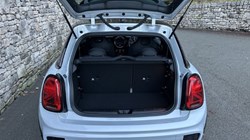 2019 (19) MINI HATCHBACK 2.0 Cooper S Sport II 3dr Auto 4852980