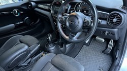 2019 (19) MINI HATCHBACK 2.0 Cooper S Sport II 3dr Auto 4852987