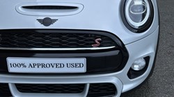 2019 (19) MINI HATCHBACK 2.0 Cooper S Sport II 3dr Auto 4853010
