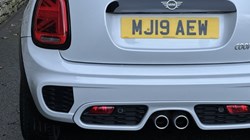 2019 (19) MINI HATCHBACK 2.0 Cooper S Sport II 3dr Auto 4852984