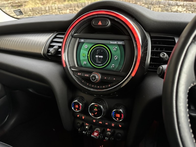 2020 (20) MINI HATCHBACK 1.5 Cooper Exclusive II 3dr Auto 4857335