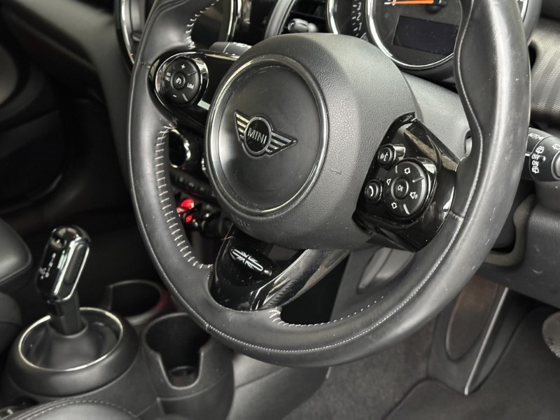 2020 (20) MINI HATCHBACK 1.5 Cooper Exclusive II 3dr Auto 4857349