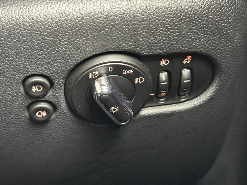 2020 (20) MINI HATCHBACK 1.5 Cooper Exclusive II 3dr Auto 4857303