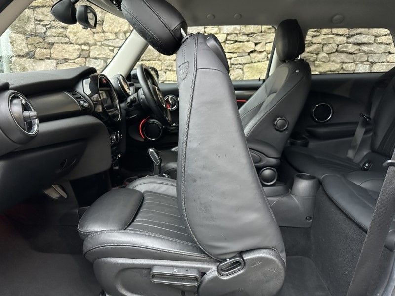 2020 (20) MINI HATCHBACK 1.5 Cooper Exclusive II 3dr Auto 4889948