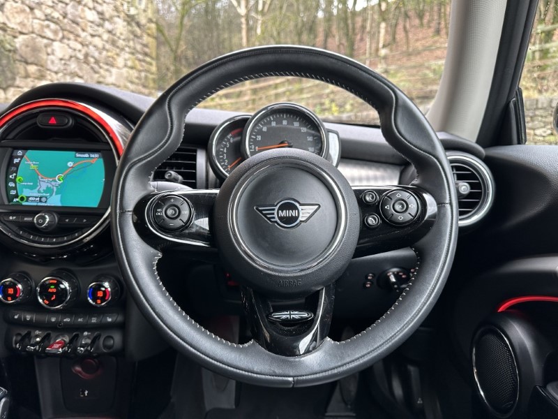 2020 (20) MINI HATCHBACK 1.5 Cooper Exclusive II 3dr Auto 4857293